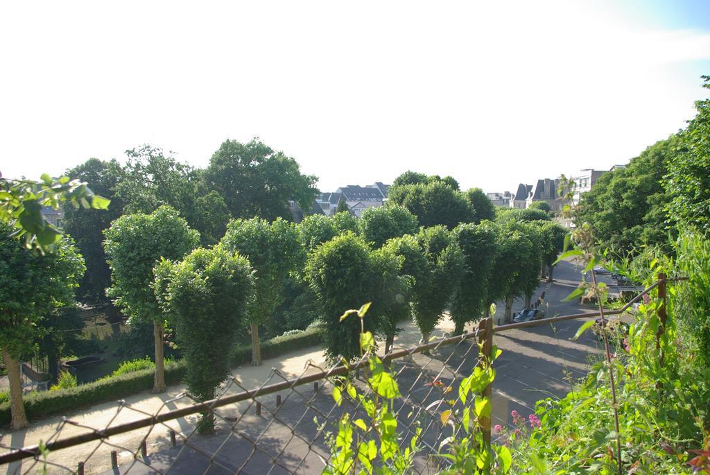 Appartement Des Remparts Dinan Rom bilde